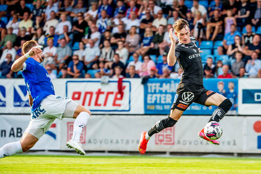 Halmstads Alexander Johansson mot Trelleborgs Jesper Modig
