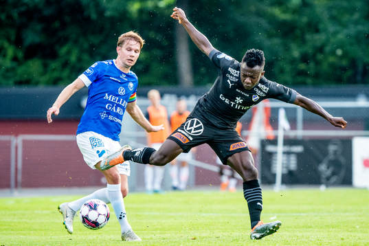 Halmstads Thomas Boakye mot Trelleborgs Johan Blomberg