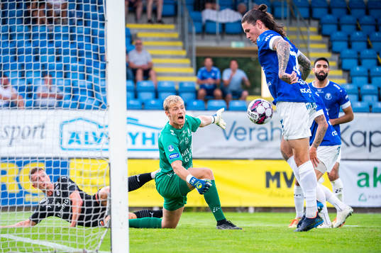 Trelleborgs Isak Jönsson gör självmål