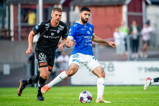 Trelleborgs Mouhammed-Ali Dhaini mot Halmstads Marcus Olsson