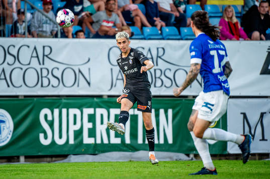 Halmstads Emil Tot Wikström mot Trelleborgs Isak Jönsson