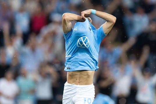 Veljko Birmancevic of Malmö FF celebrates