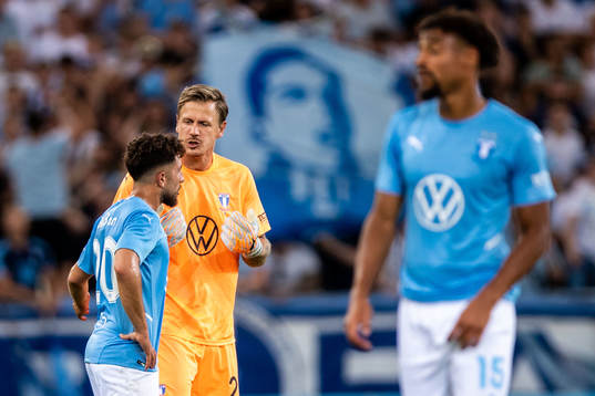 Goalkeeper Johan Dahlin of Malmö FF