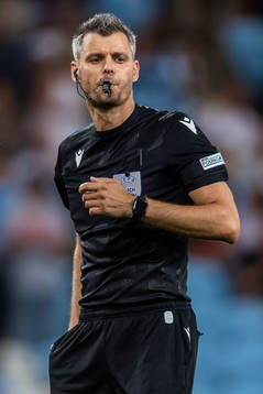 Referee Enea Jorgji
