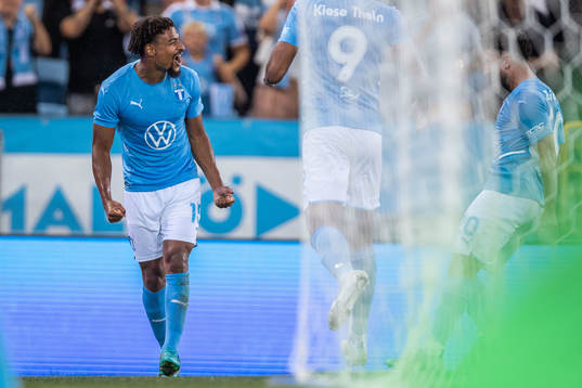 Joseph Ceesay of Malmö FF celebrates