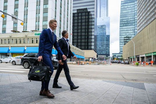 Assistant coach Patrik Andersson and head coach Tomas