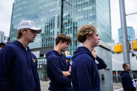 Leo Lööf and Ludvig Jansson of Sweden walk to the arena