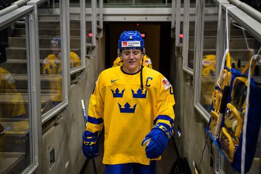 Emil Andrae of Sweden at warm-up