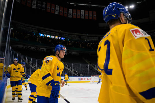 Oskar Magnusson of Sweden at warm-up