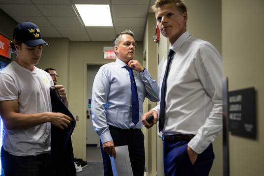 Liam Öhgren, head coach Tomas Montén and assistant coach