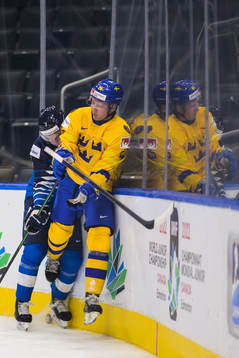 Topi Niemelä of Finland and Oskar Magnusson of Sweden