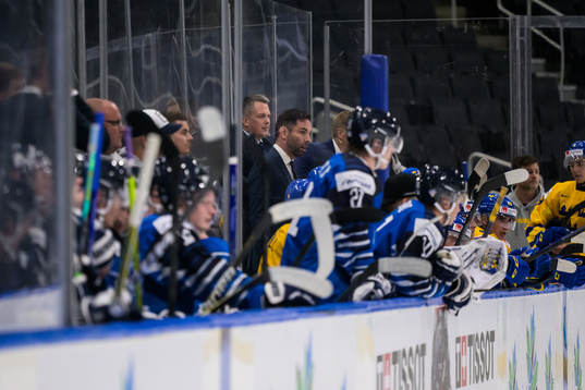 Head coach Tomas Montén of Sweden