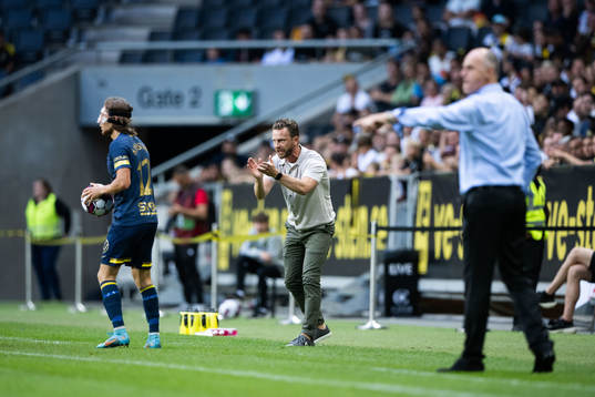 Bartosz Grzelak, head coach of AIK