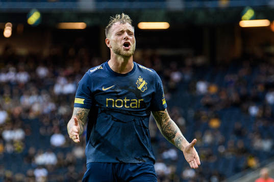 John Guidetti of AIK looks dejected