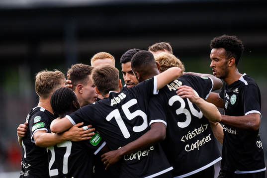 Västerås SKs spelare jublar