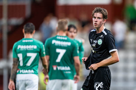 Västerås SKs Max Larsson deppar