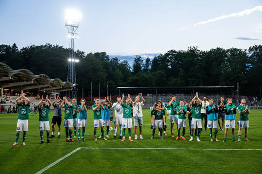 Jönköpings Södras spelare jublar