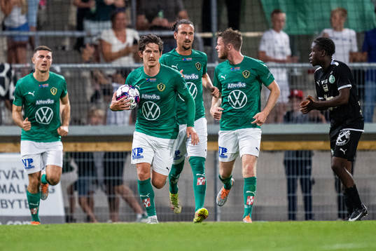 Jönköpings Södras Robin Book jublar