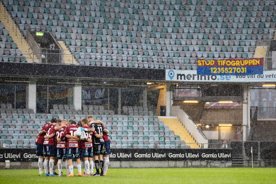 Örgryte samlade innan fotbollsmatchen i Superettan mellan