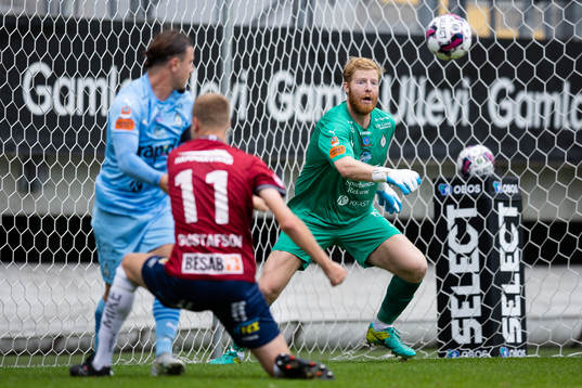 AFC Eskilstunas målvakt Nick Wolters