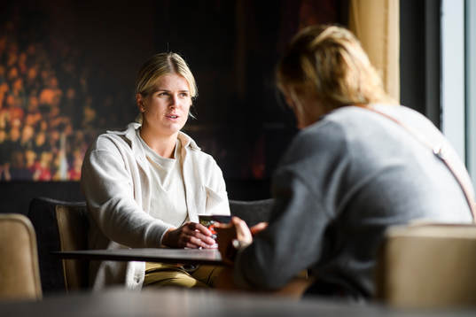 Luleås Emma Nordin och Johanna Fällman i Coop Norrbotten