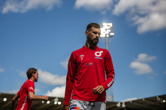 Degerfors Sebastian Ohlsson värmer upp