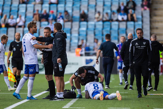 IFK Norrköpings Arnor Sigurdsson har ont