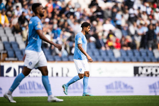 Malmö FFs Isaac Kiese Thelin och Joseph Ceesay deppar