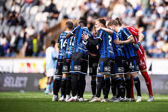 Sirius spelare samlas