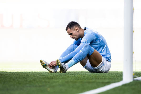 Malmö FFs Veljko Birmancevic deppar