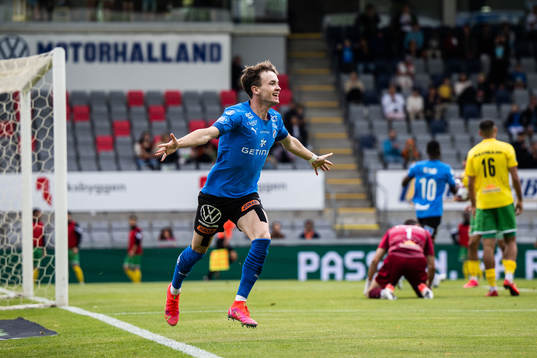 Halmstads Alexander Johansson jublar