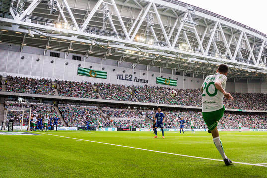 Hammarbys Nahir Besara med en hörna