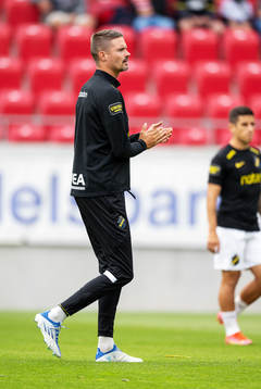 s Mikael Lustig