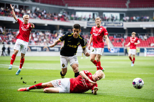 Bläddra bland fler bilder av Fotboll, Allsvenskan, Kalmar - AIK
