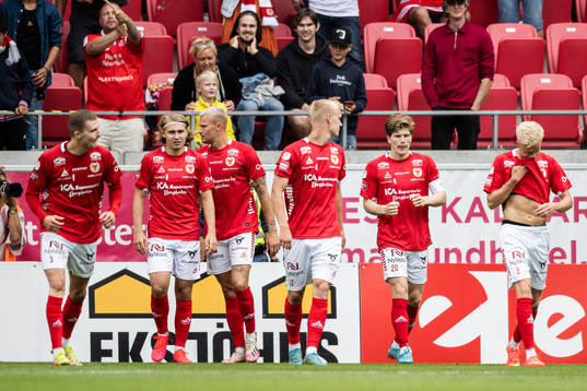 Kalmars Oliver Berg jublar