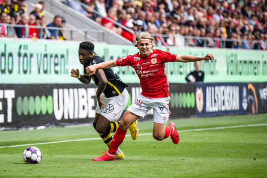 s Josafat Mendes och Kalmars Sebastian Nanasi