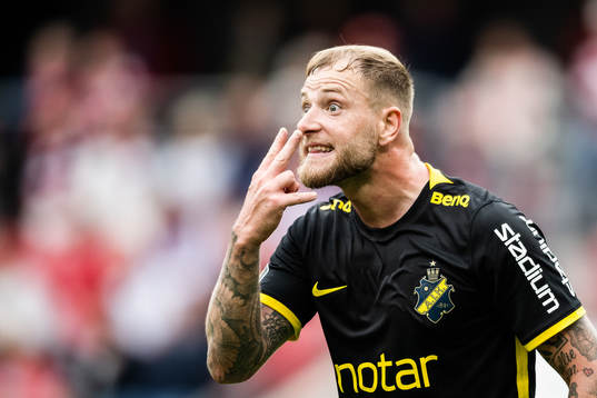 s John Guidetti reagerar på ett domslut
