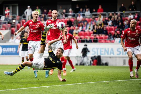 s Mikael Lustig