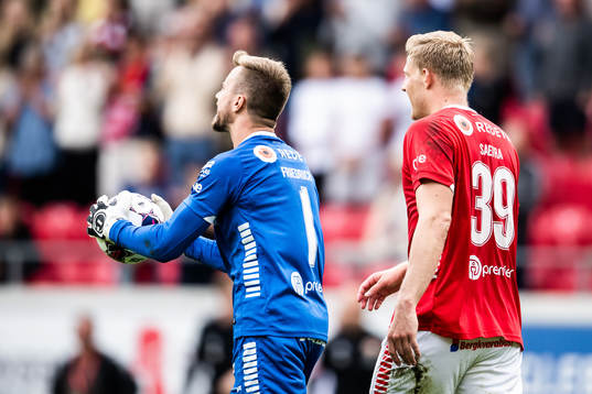 Kalmars målvakt Ricardo Friedrich och Lars Sætra