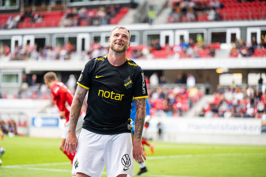 s John Guidetti reagerar uppgivet