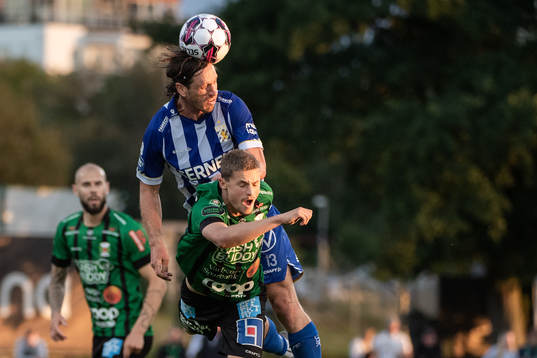 IFK Göteborgs Gustav Svensson och Varbergs Oliver Alfonsi