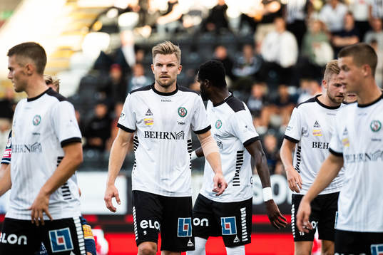 Örebros Erik Björndahl deppar