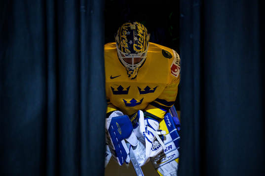Goaltender Calle Clang of Sweden