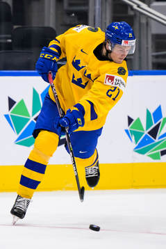 Oskar Olausson of Sweden