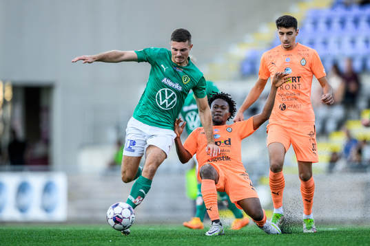 Jönköpings Södras Marko Nikolic och AFC Eskilstunas