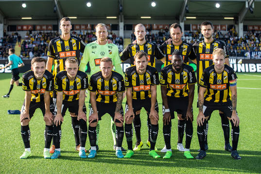 Häckens startelva uppe fr.v. Johan Hammar, målvakt Peter