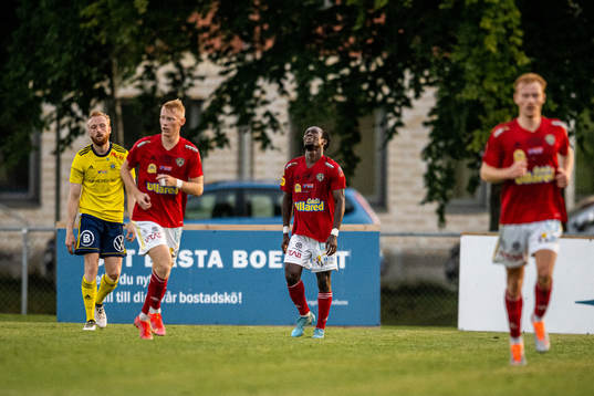 Falkenbergs Godwin Aguda deppar