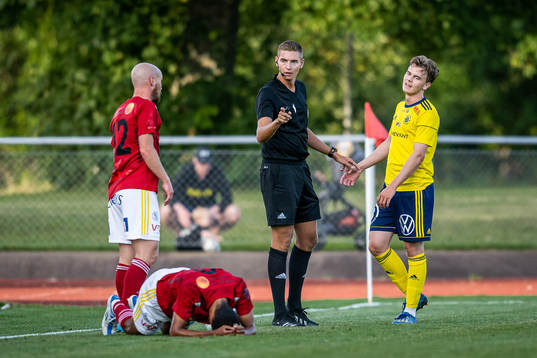 Falkenbergs Christoffer Carlsson och Ängelholms Anton