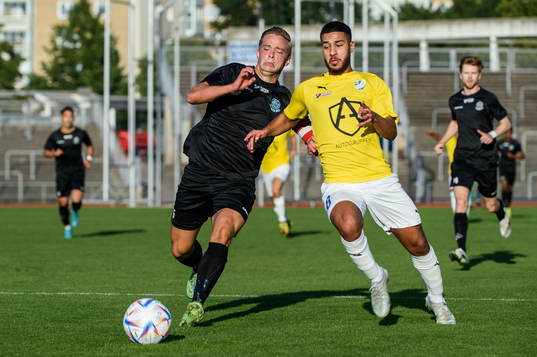 s Stefan Arnshed och IFK Malmös Hamid Abdulla