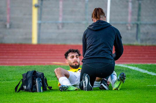IFK Malmös Sufyan Abuzayda tas hand